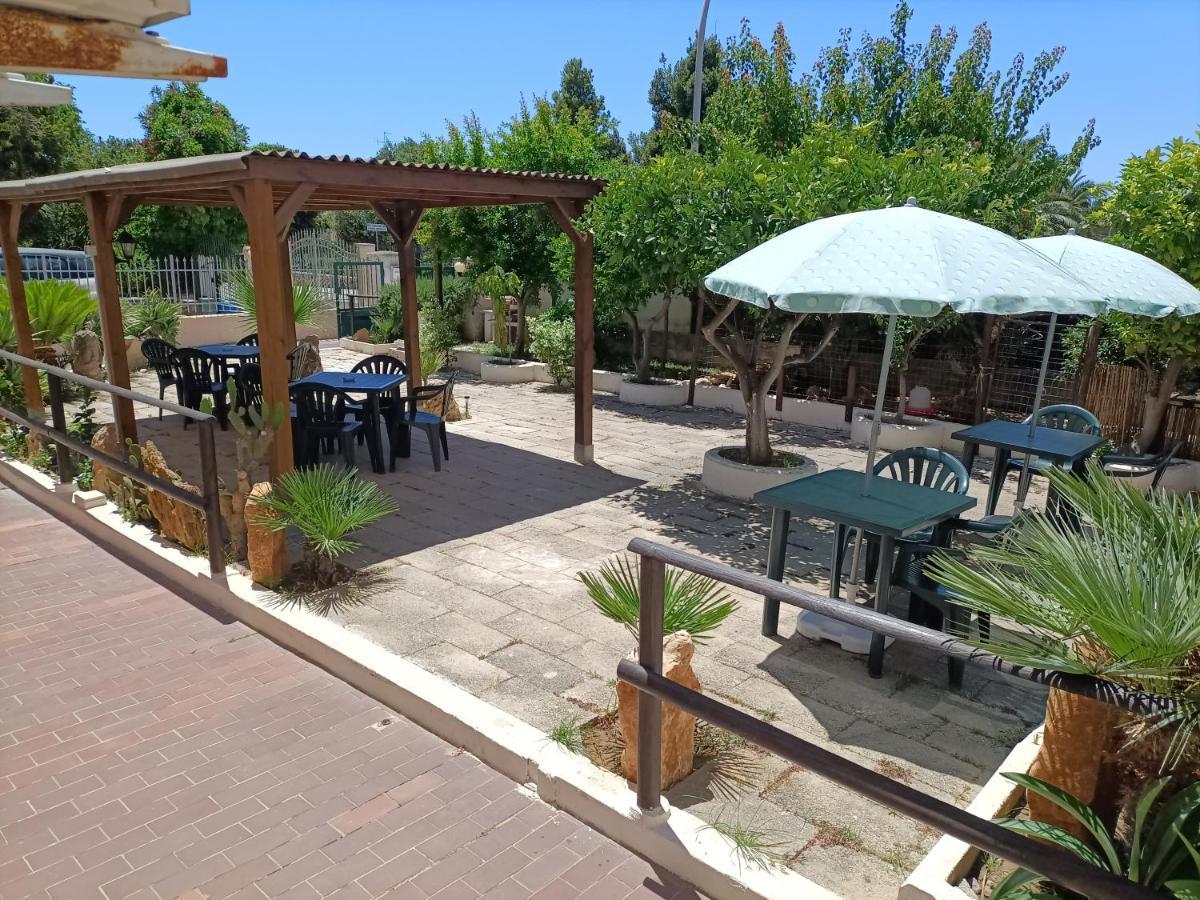 Mony'S Island B&B Alghero Eksteriør billede